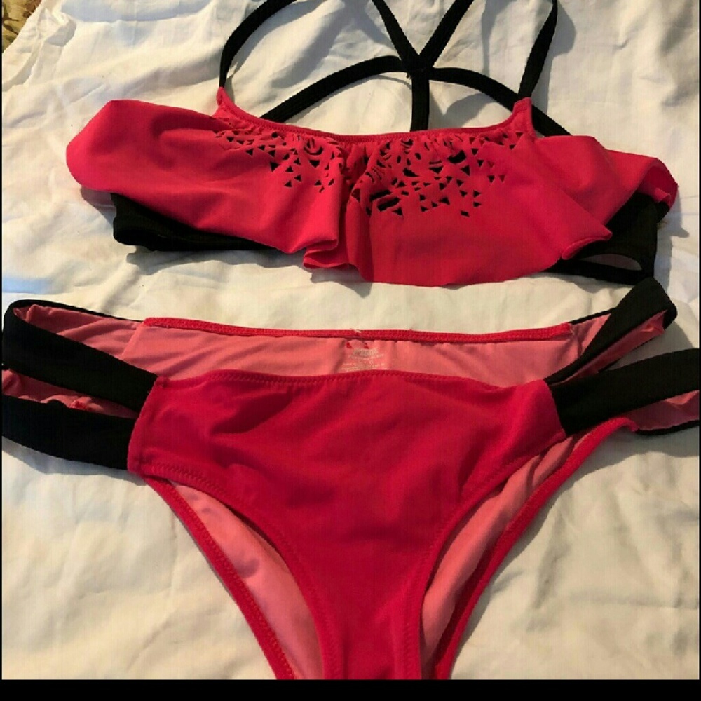 Vs pink swimsuit lg